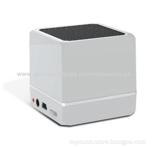 Loud sound, heavy bass Bluetooth mini speaker with 2.5W output and colorful printing